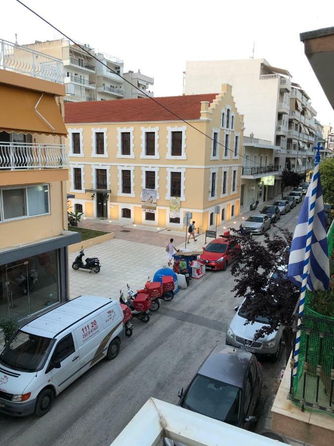 Yellow Fresh Apartment-City Center Alexandroupoli Eksteriør billede