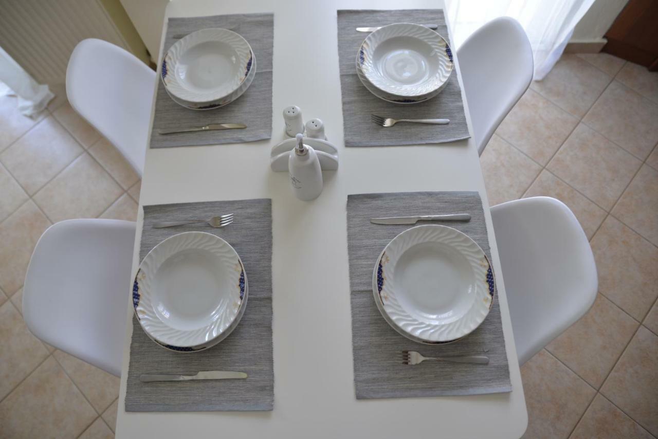 Yellow Fresh Apartment-City Center Alexandroupoli Eksteriør billede