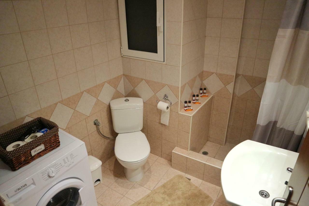Yellow Fresh Apartment-City Center Alexandroupoli Eksteriør billede
